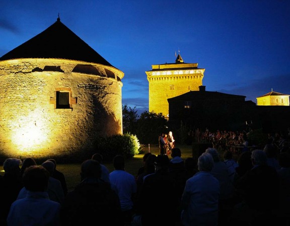 Donjon-bazoges-nuit-2