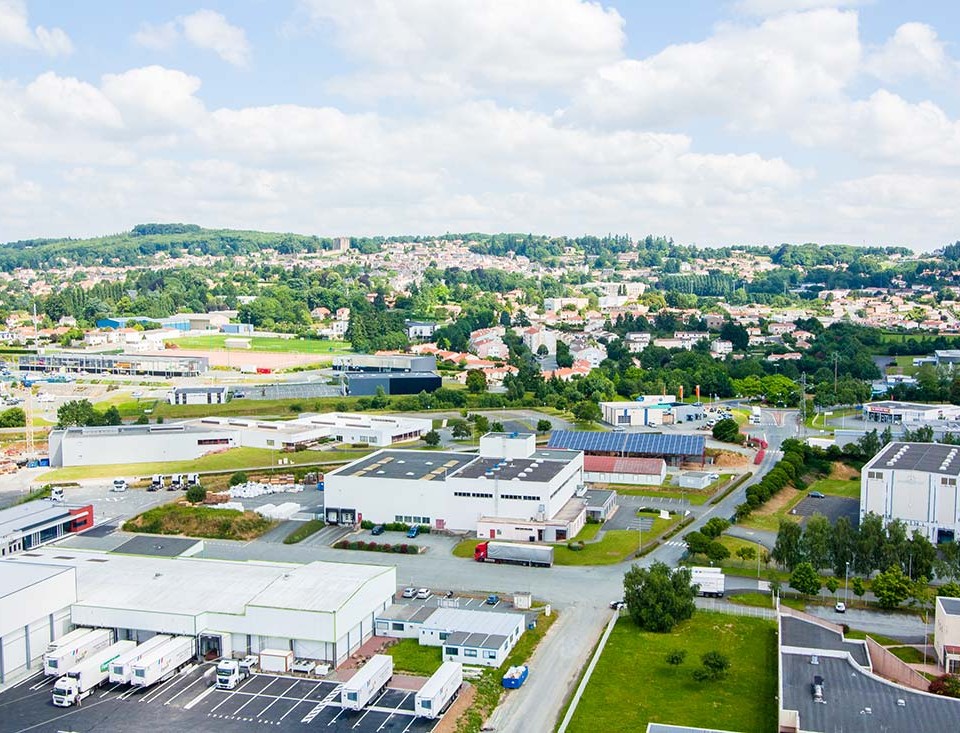 prise-de-vue-drone-pouzauges-zone-industrielle-2