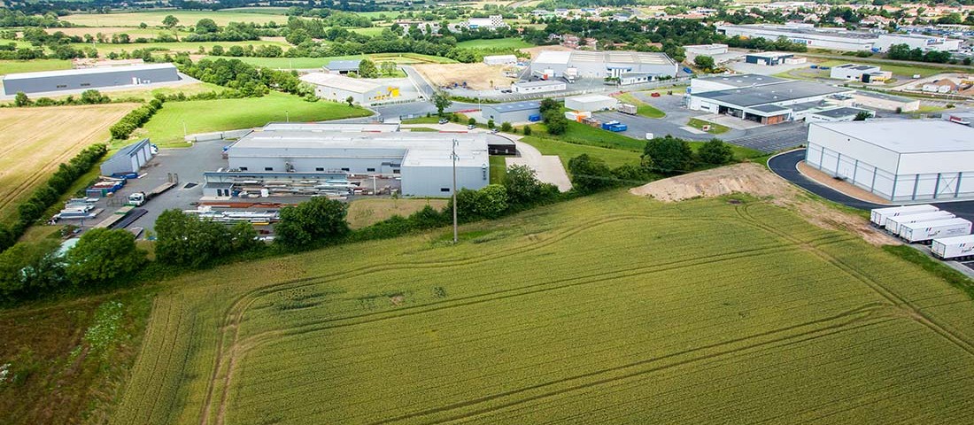 prise-de-vue-drone-pouzauges-zone-industrielle-3